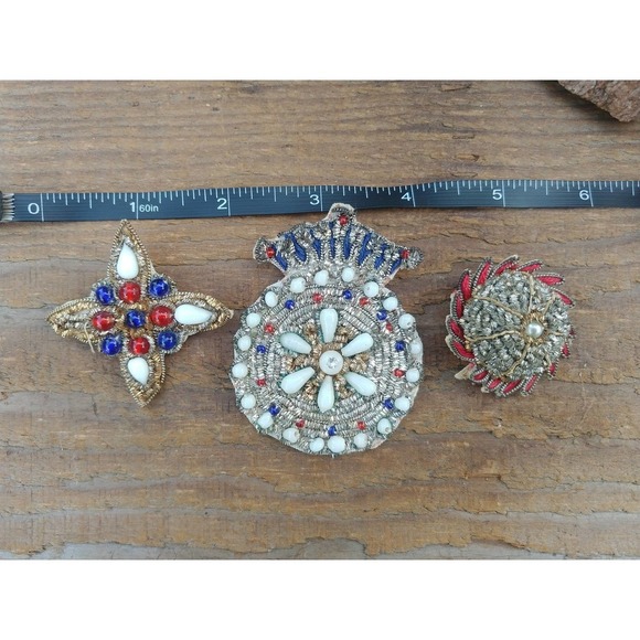 Vintage India Embroidered Brooch Pin Lot - Picture 9 of 9